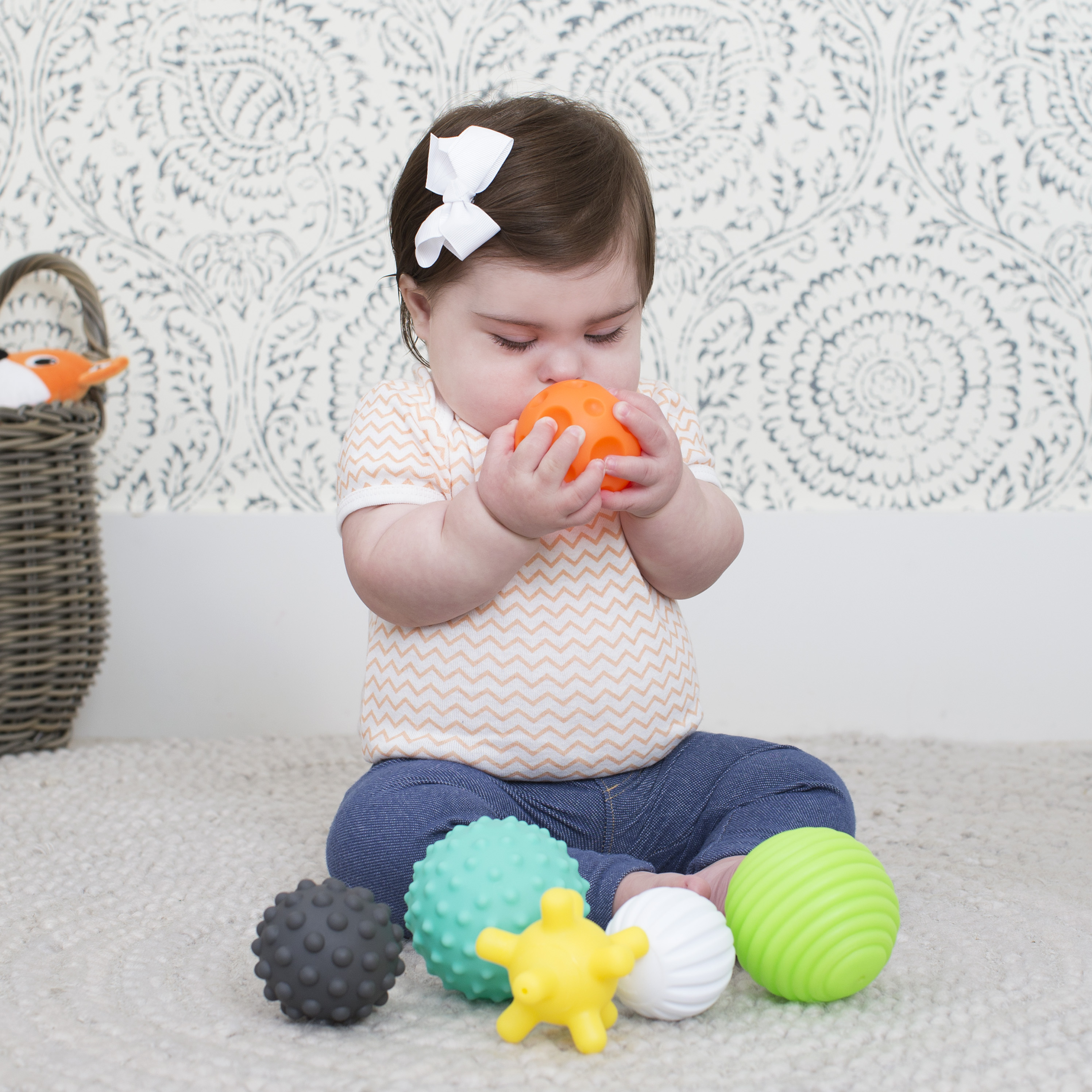 Textured Multi Ball Set Infantino — view 4